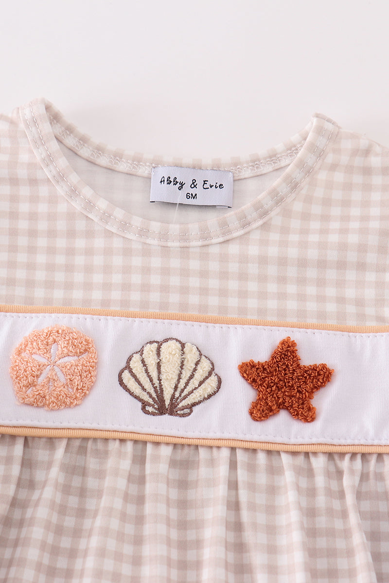 Khaki shells starfish french knot girl bubble