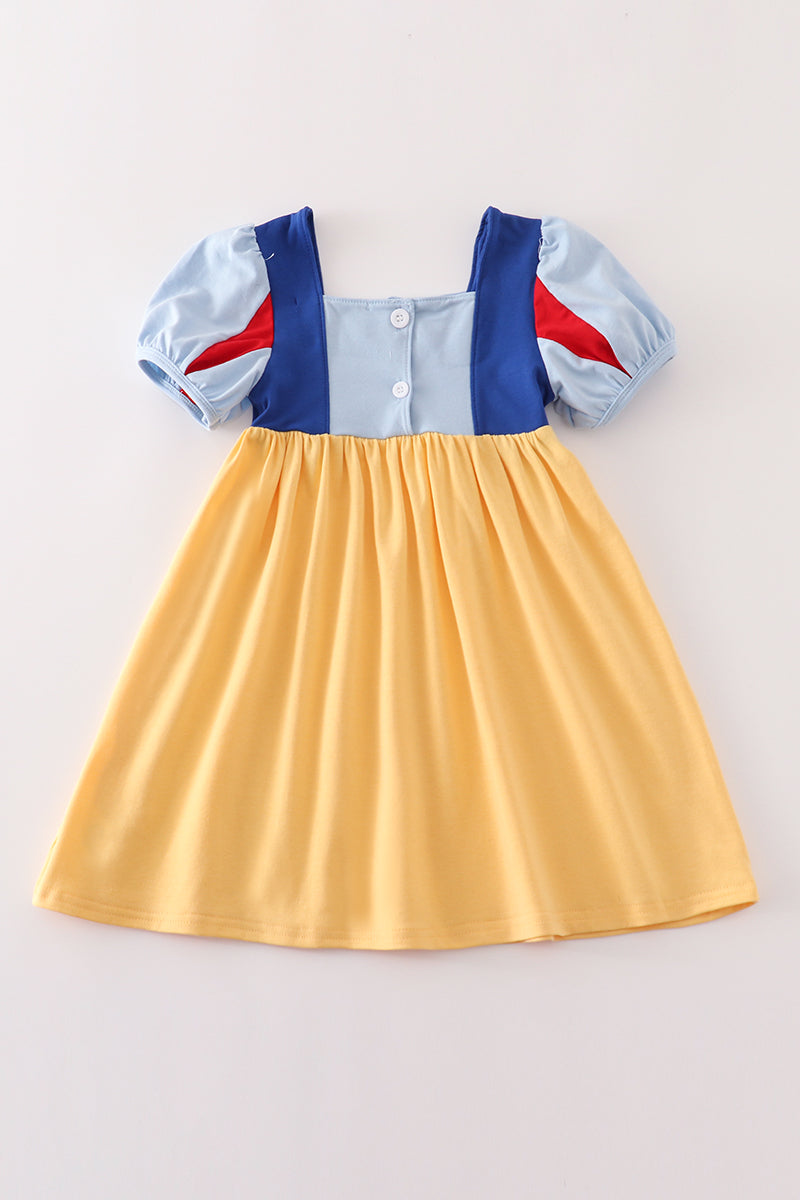 Snow white apple embroidery dress